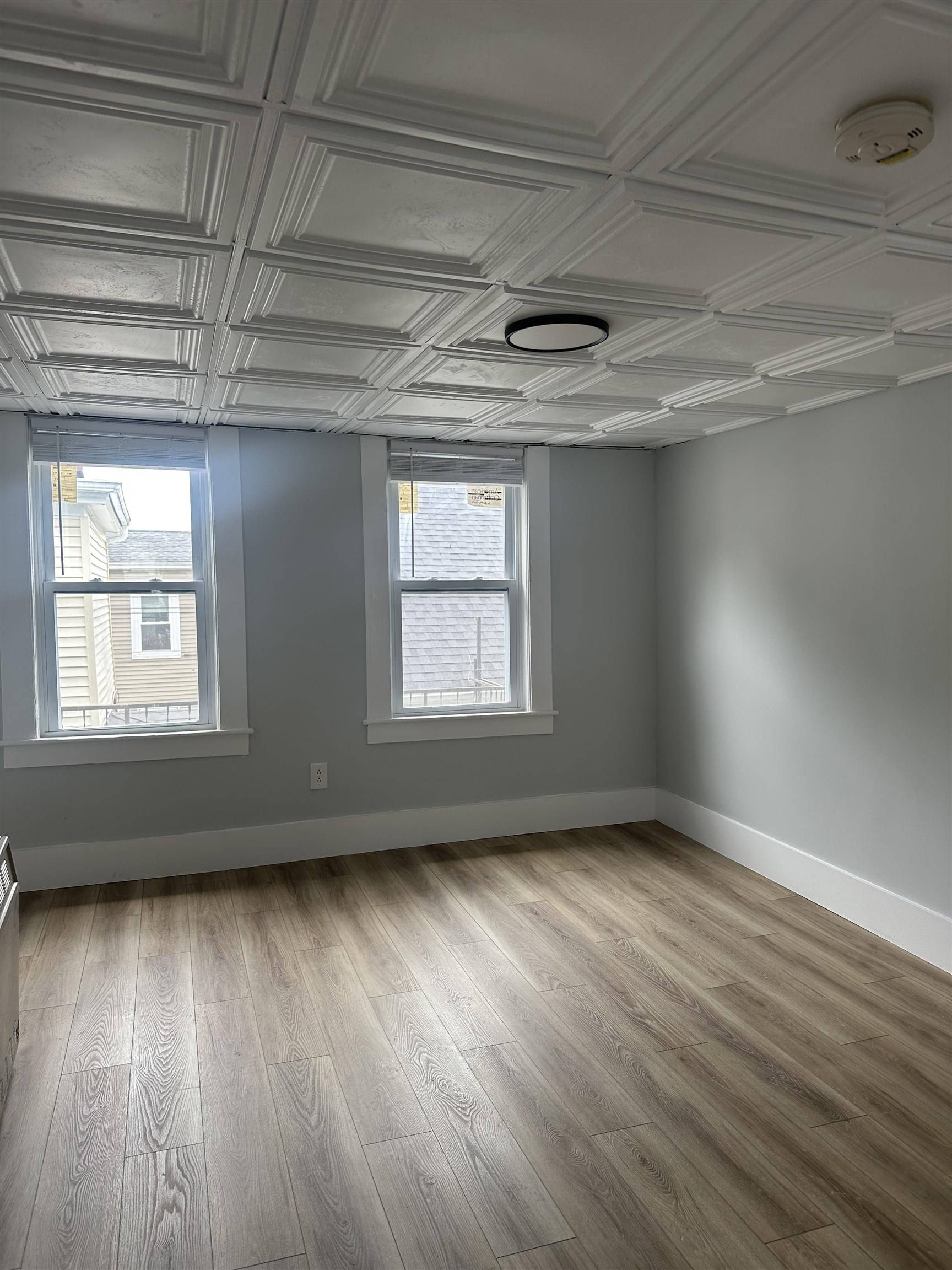 Nashua, NH 03060,30 Ledge ST #3