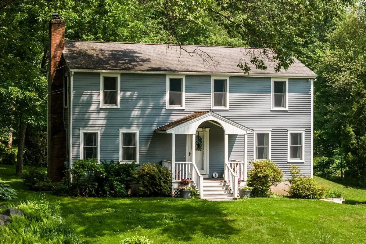 Durham, NH 03824,1 Constable RD