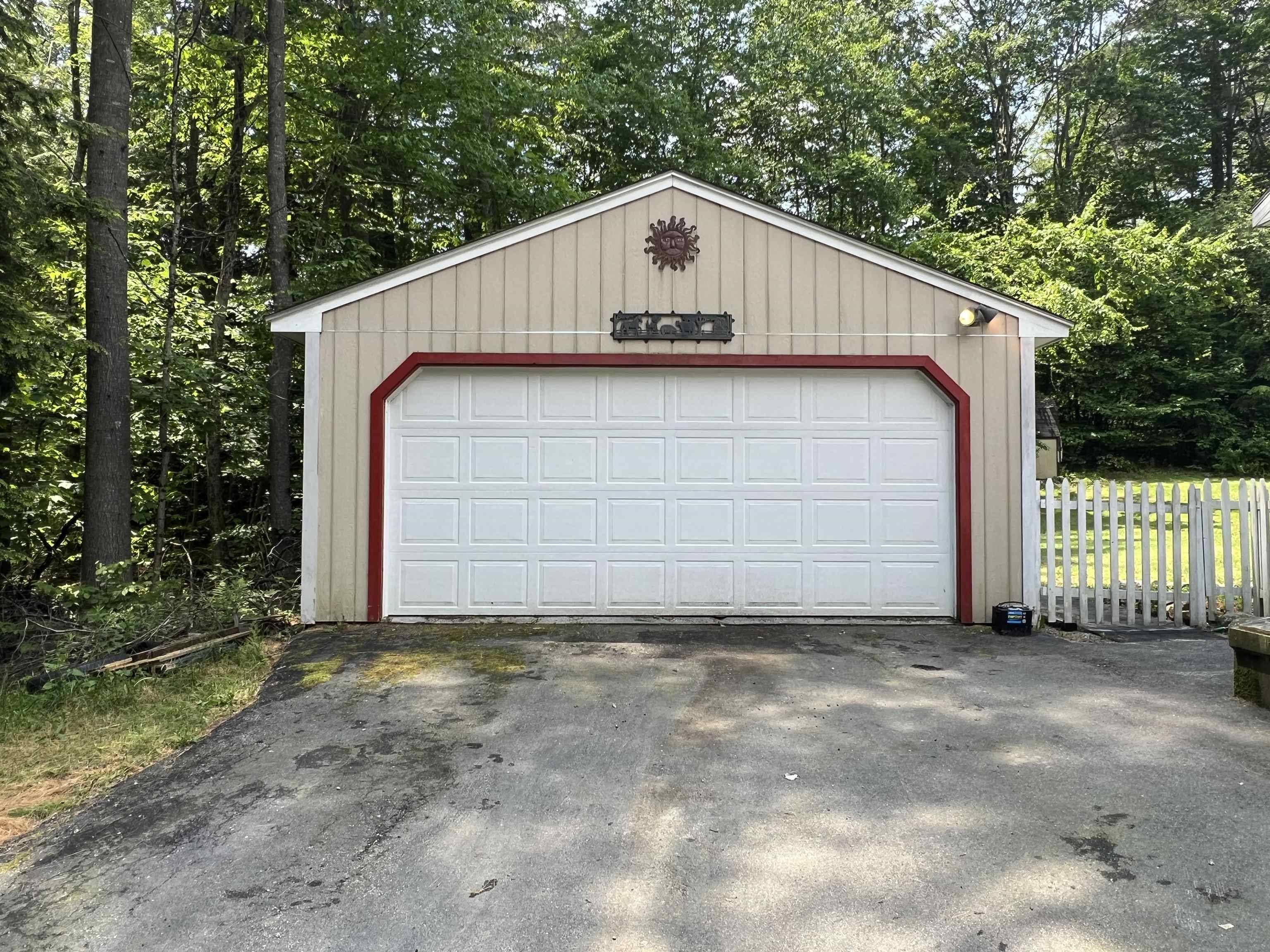 Hillsborough, NH 03244,30 Winter RD