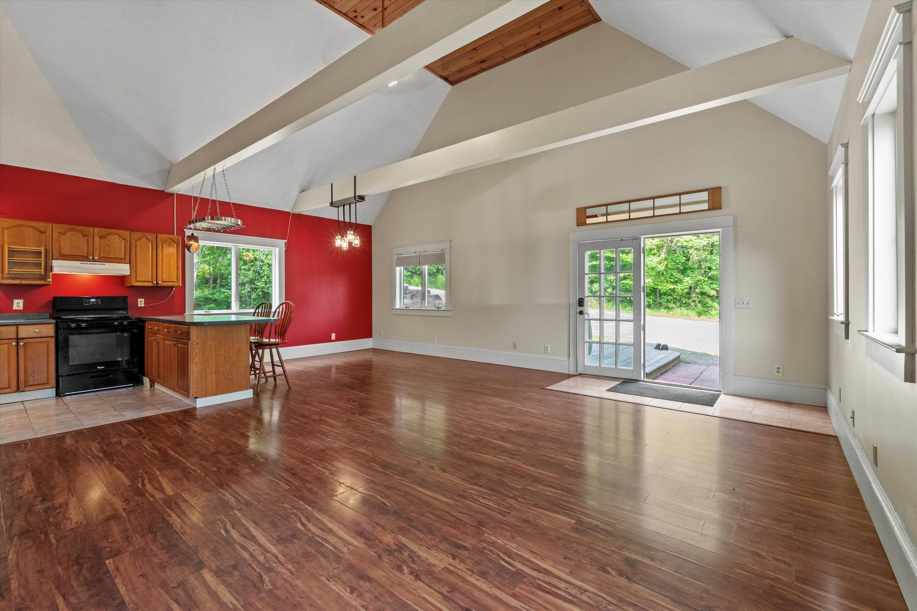 New Hampton, NH 03256,592 Old Bristol RD