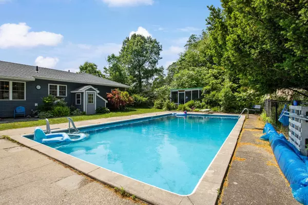Goffstown, NH 03045,110 Pattee Hill RD