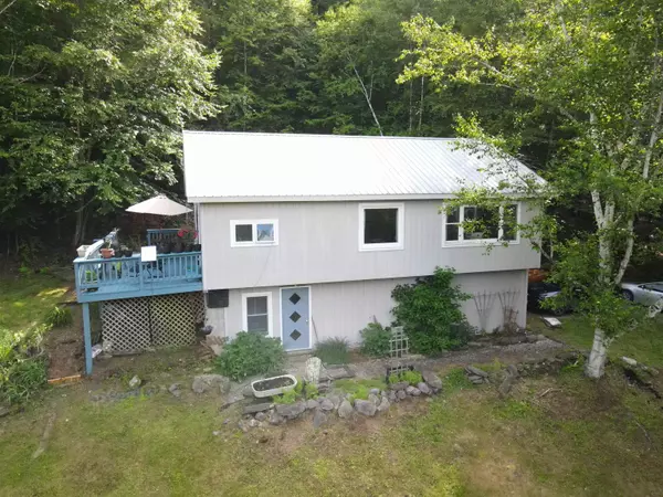 199 Depot RD, Newfane, VT 05362