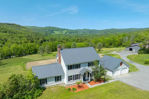 416 Wood RD, Hartford, VT 05059