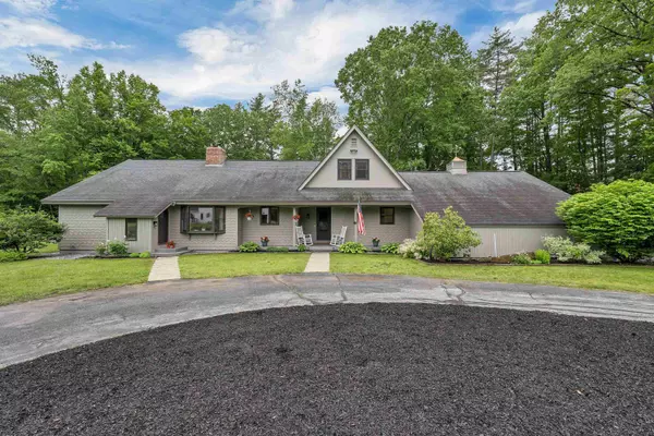 13 Kelso DR, Bow, NH 03304
