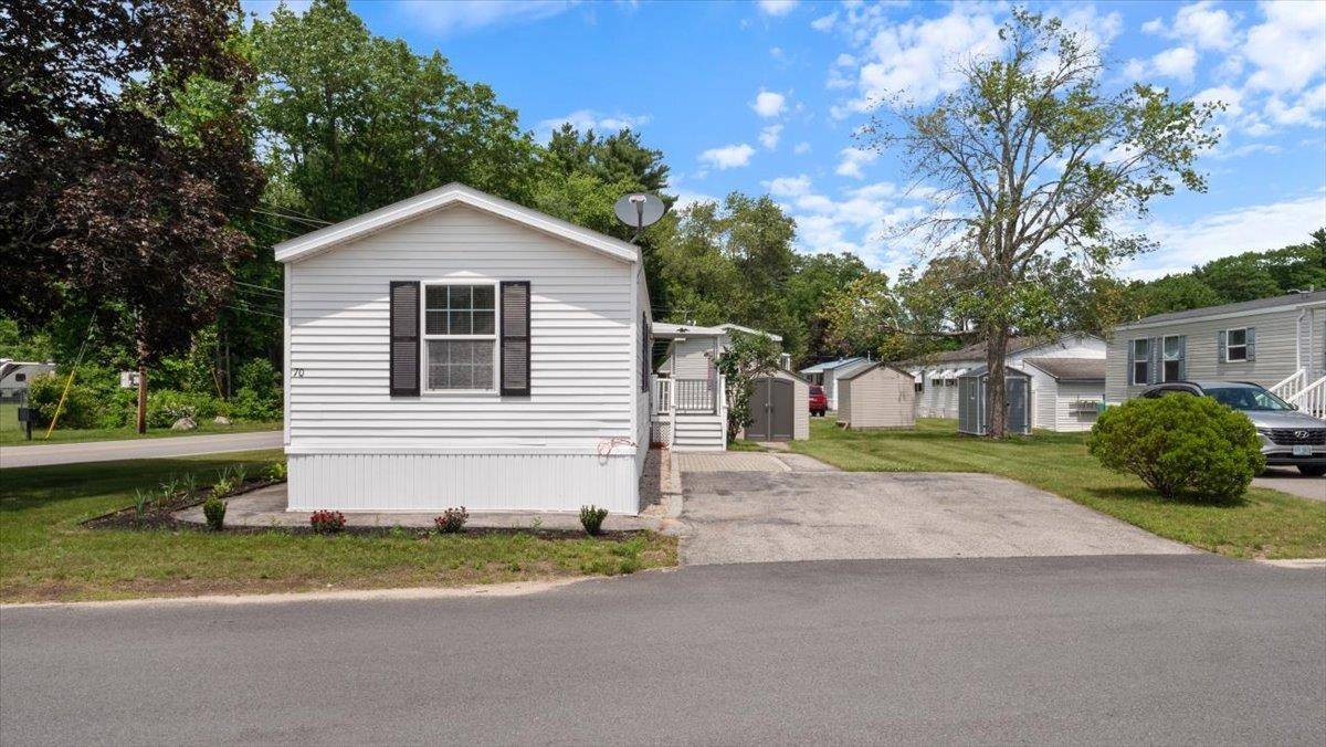 Salem, NH 03079,70 Caddy DR