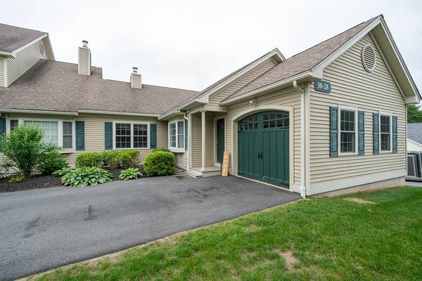 28 Mountain Village RD, Windham, NH 03087
