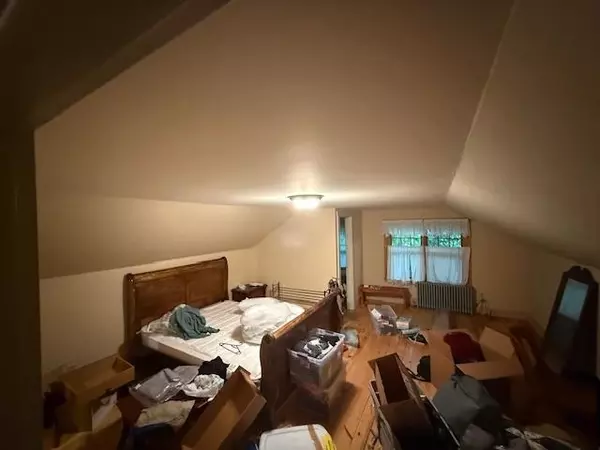 Barre City, VT 05641,152 Fairview ST