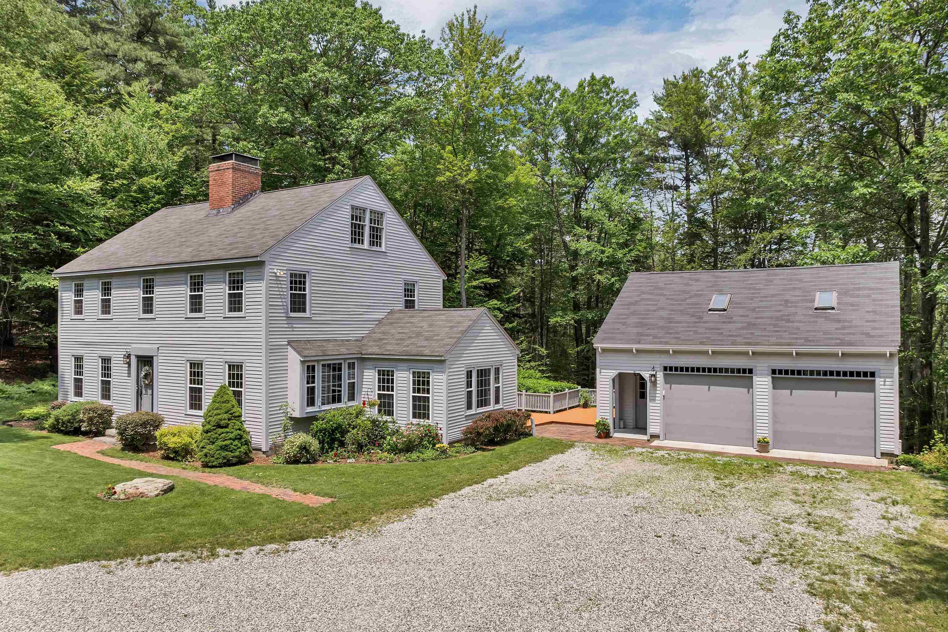 Bedford, NH 03110,69 King RD