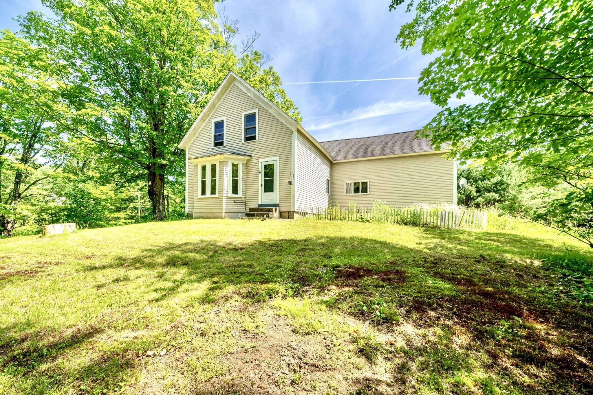 14 Coach RD, Greenfield, NH 03047