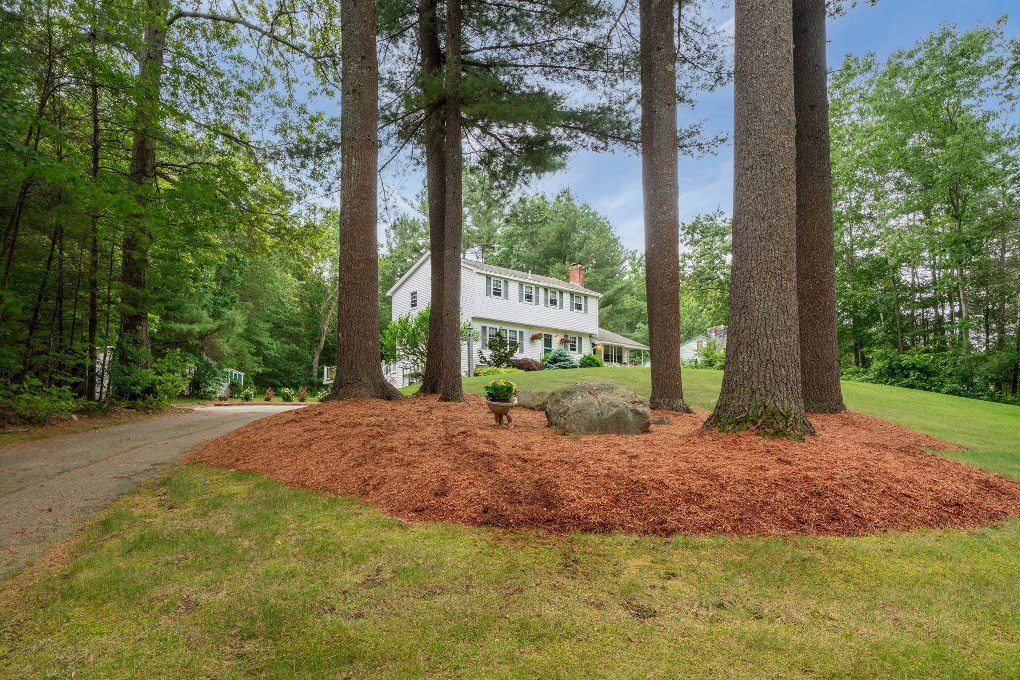Londonderry, NH 03053,39 Sparhawk DR