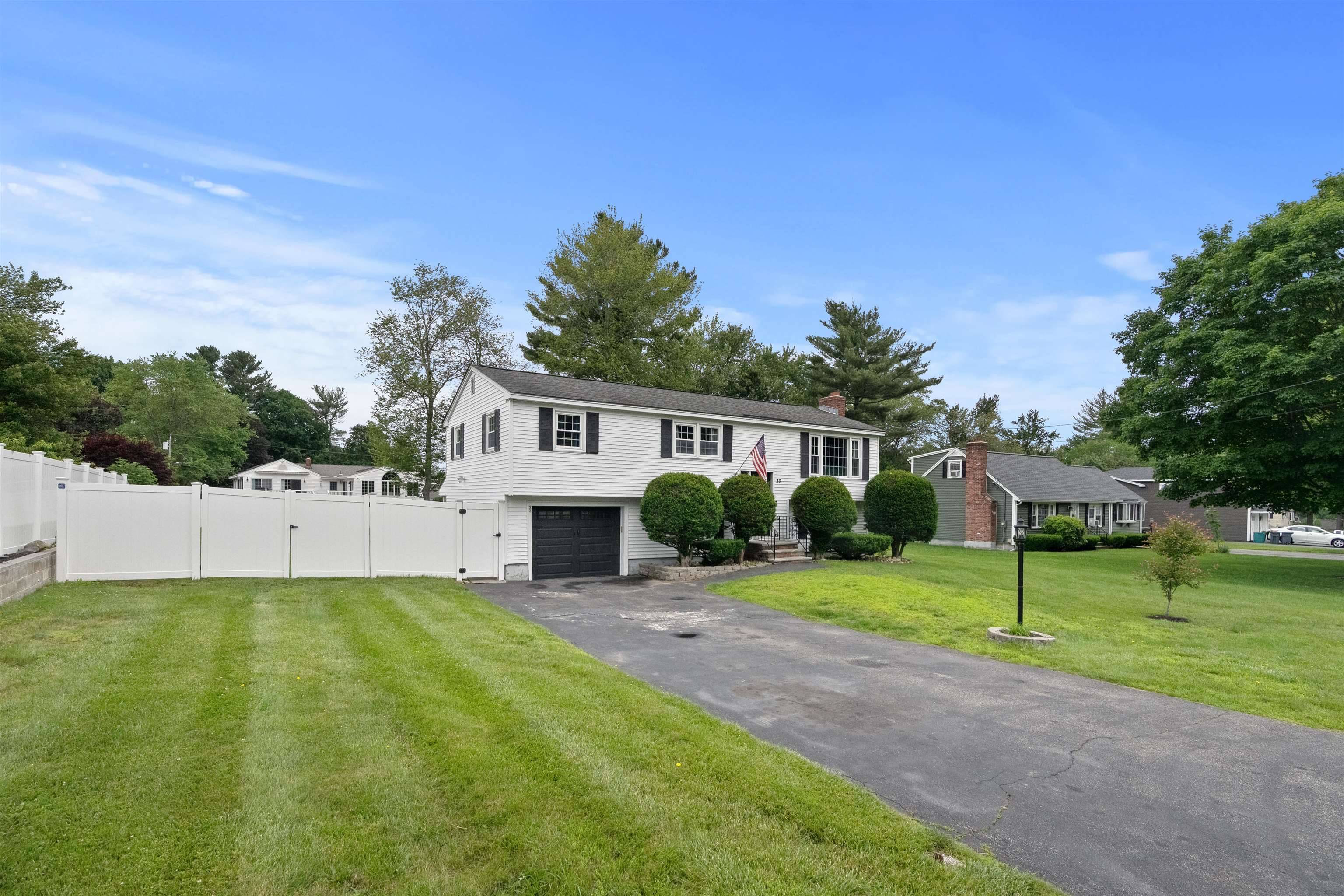 Salem, NH 03079,32 Ashwood AVE