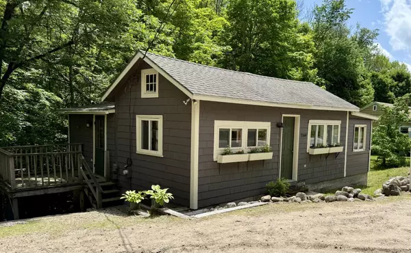 2160 Village RD, Madison, NH 03849