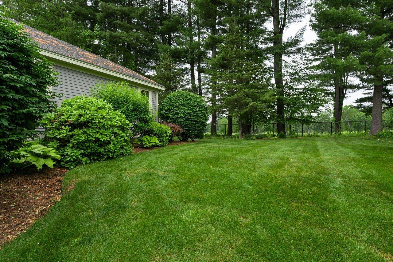Bedford, NH 03110,49 Pebble Beach DR #22-89-46