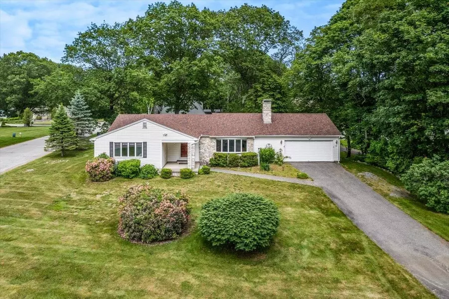 2 Presidential CIR, Hampton, NH 03842
