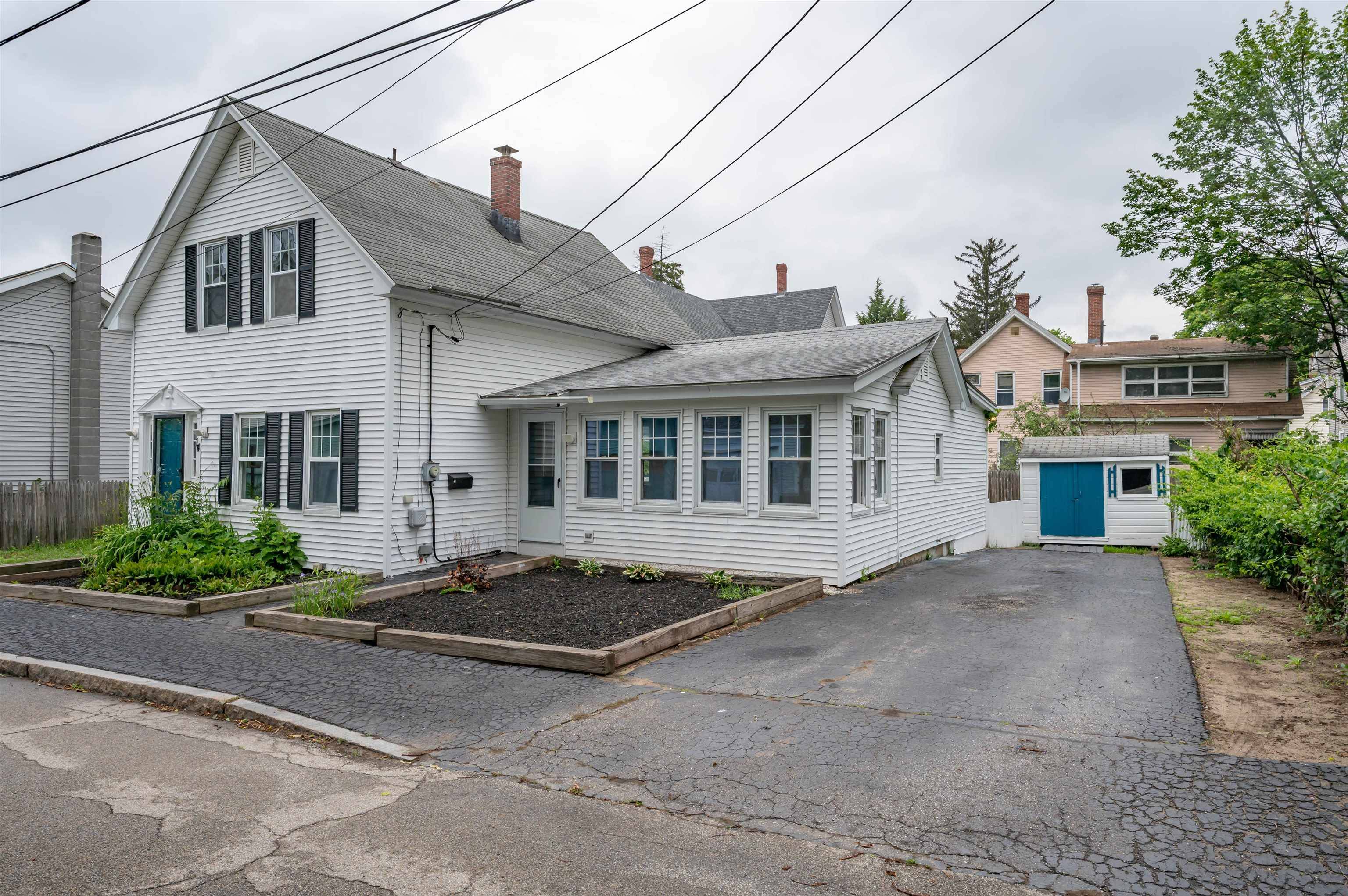 Manchester, NH 03104,14 Dufort ST