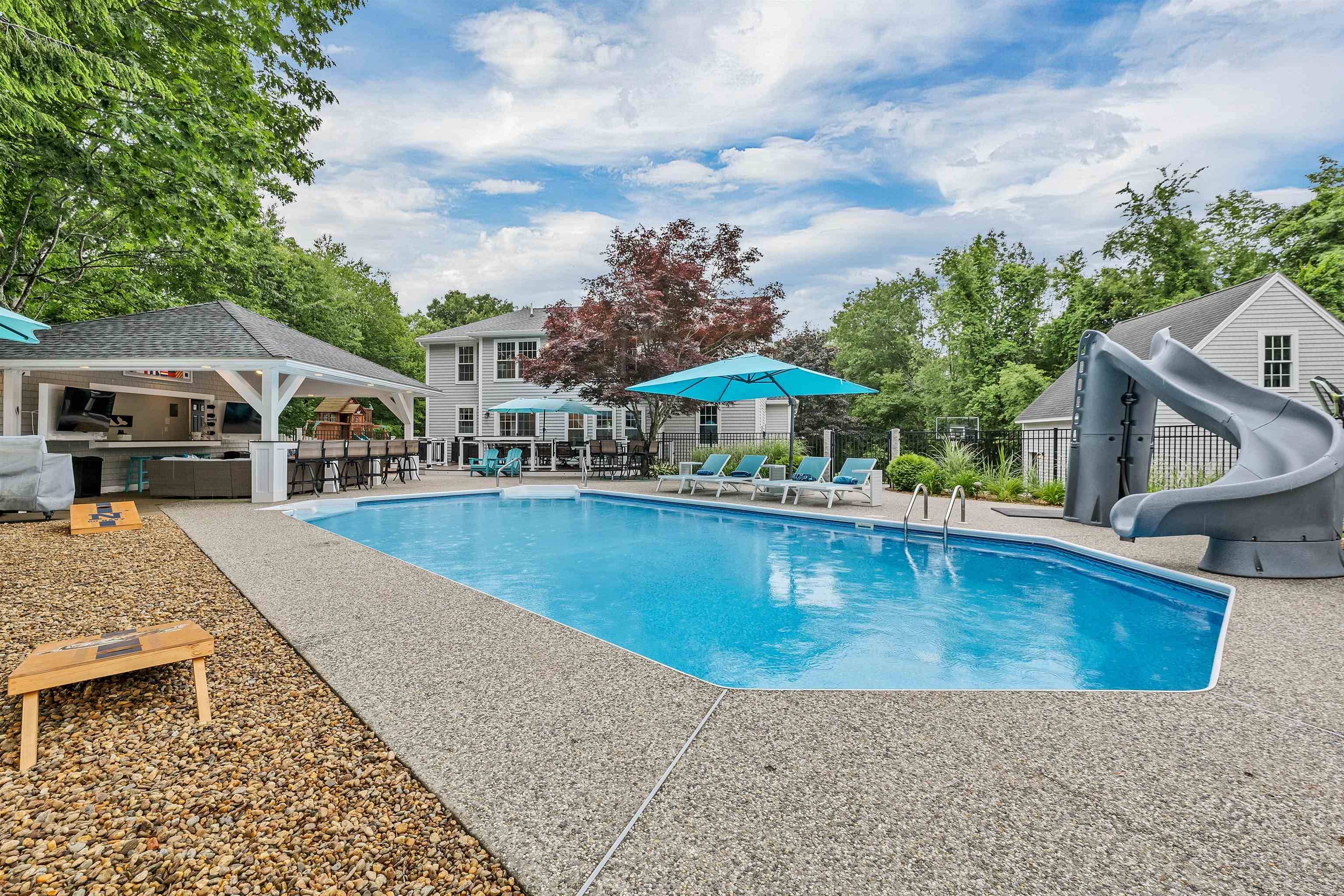 142 Flint RD, Candia, NH 03040