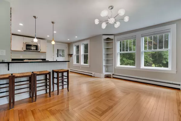 Hampton, NH 03842,223 Mill RD