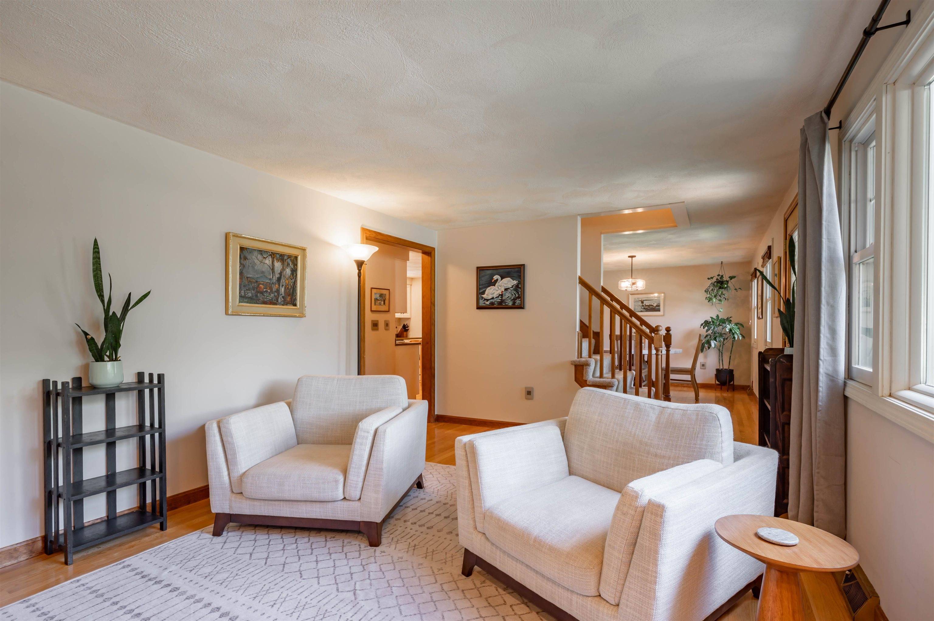 Nashua, NH 03062-3649,36 Melissa DR