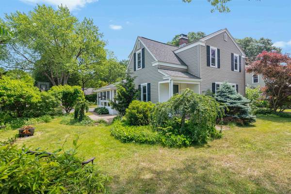 11 Beacon ST, South Burlington, VT 05403
