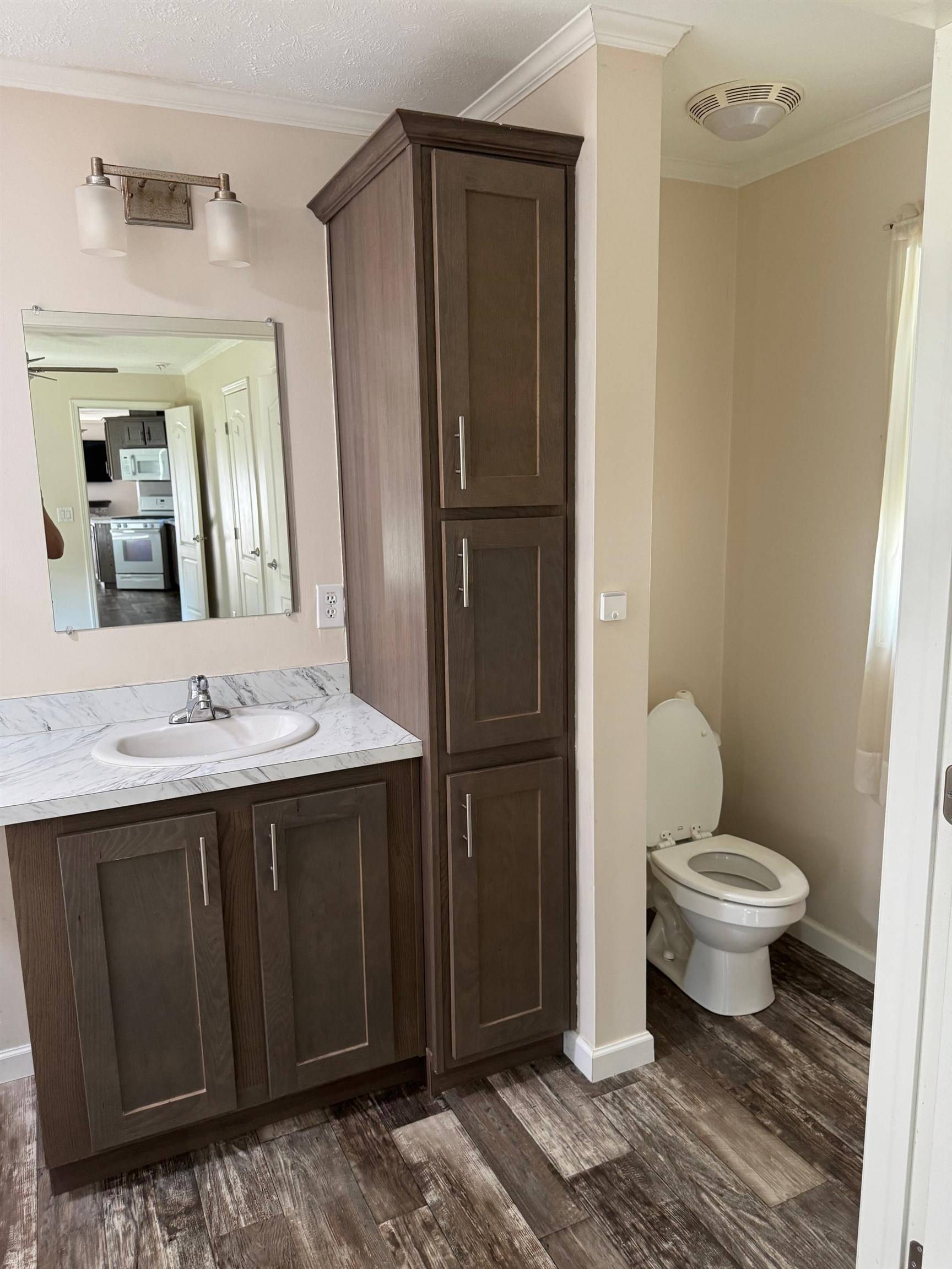 Londonderry, NH 03038,34 Conifer PL