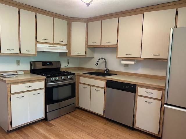 Londonderry, NH 03053,126 Winterwood DR