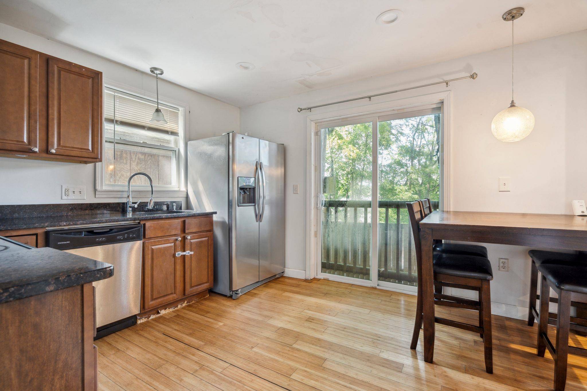 Nashua, NH 03064,3 1/2 Beacon CT