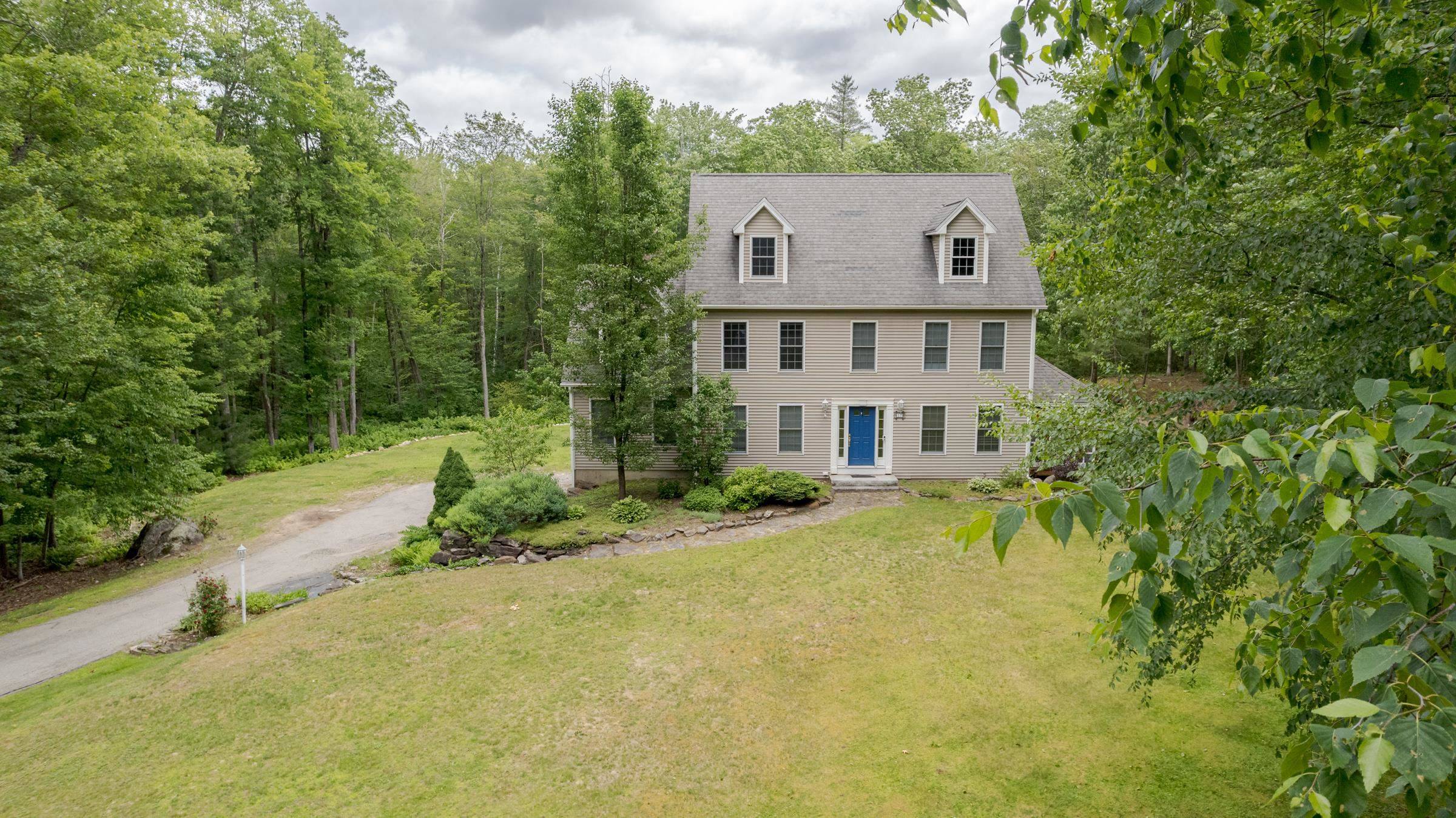 17 Stanley Pond DR, Rochester, NH 03839