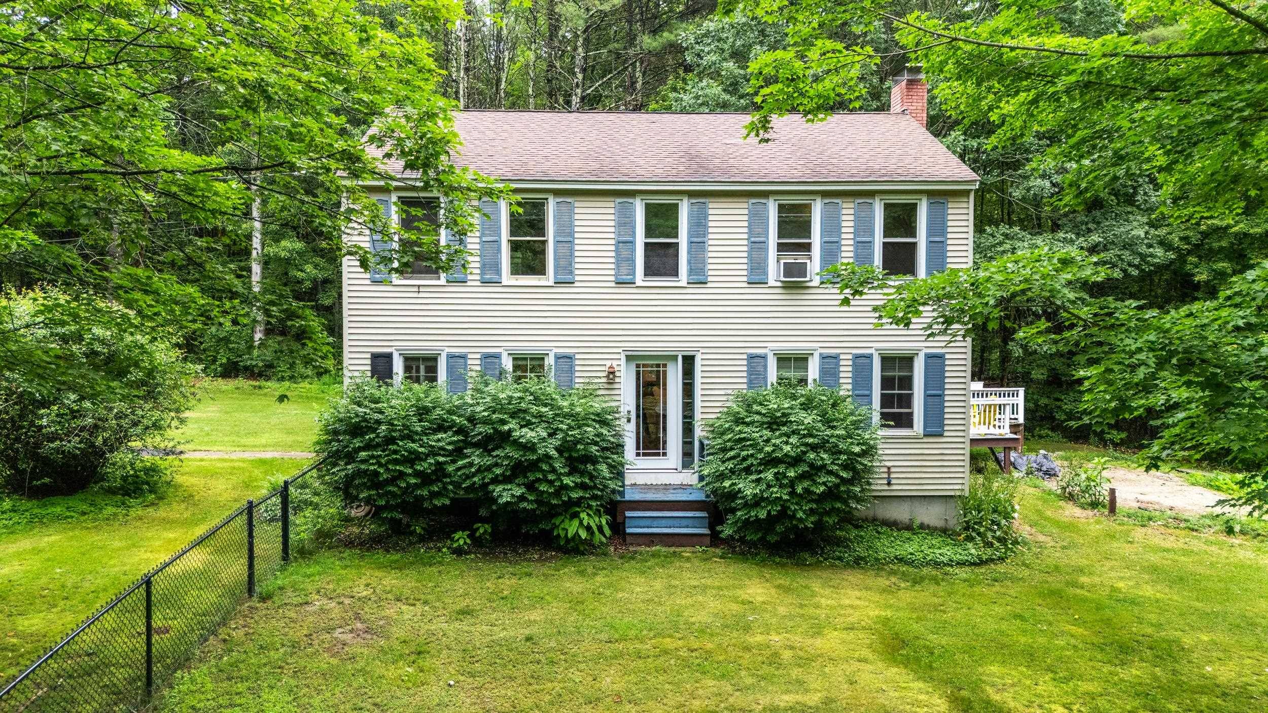 28 Haynes RD, Deerfield, NH 03037