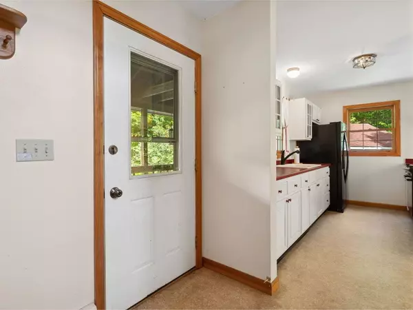 Cambridge, VT 05489,61 Cook DR