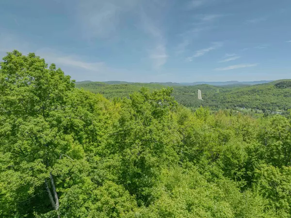 Sugar Hill, NH 03586,000 Blake RD
