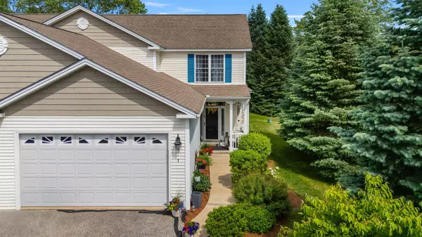 Hooksett, NH 03106,34 Mammoth RD #1