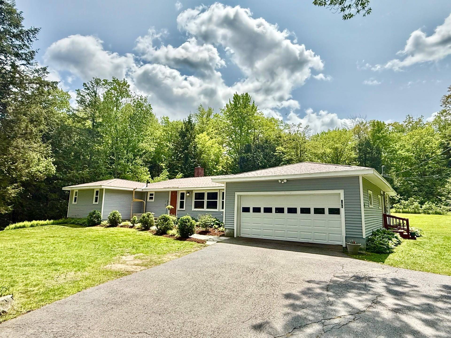 Harrisville, NH 03450,458 Chesham RD