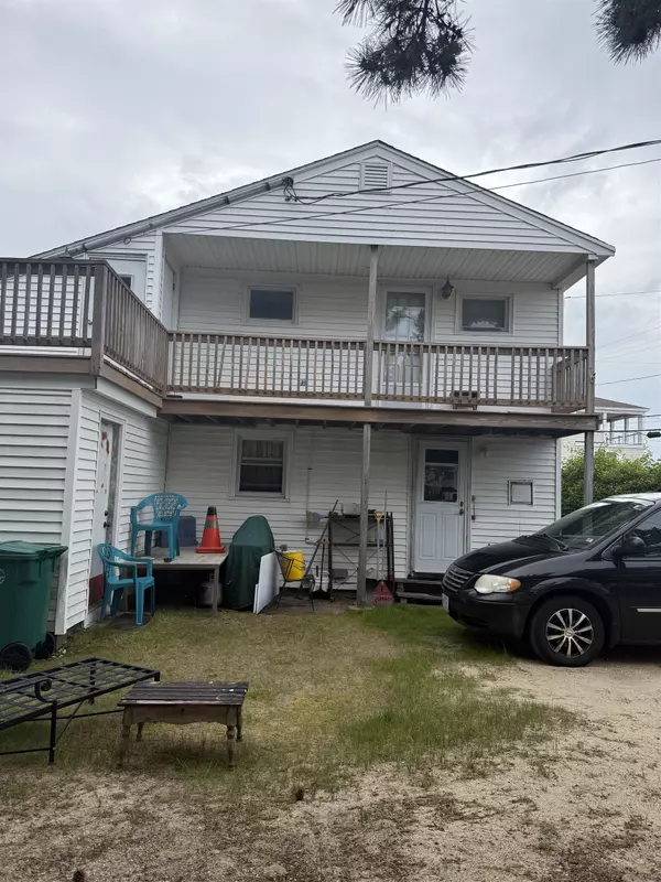 Hampton, NH 03842,15 Portsmouth AVE