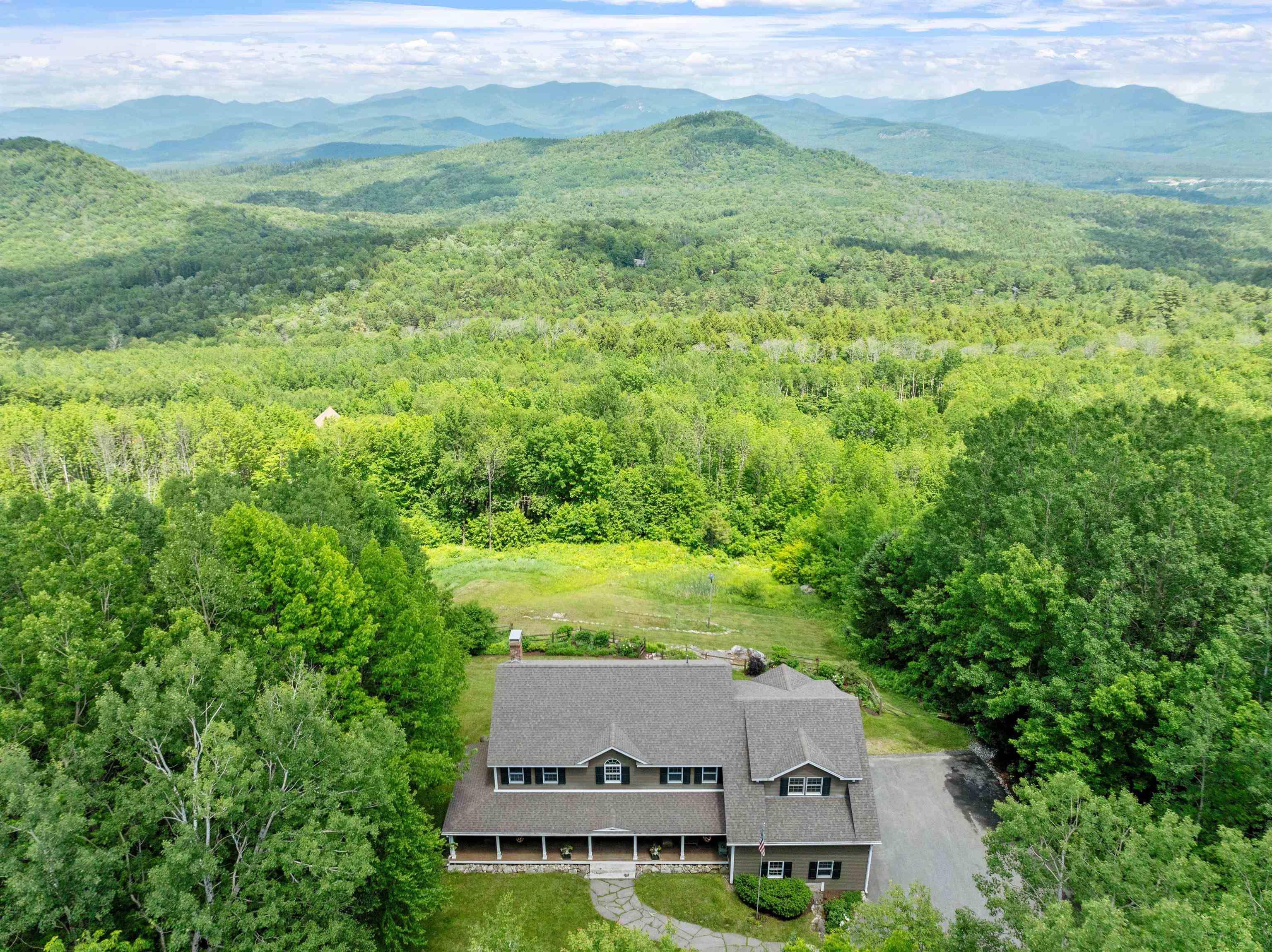 15 Glade CIR, Campton, NH 03223
