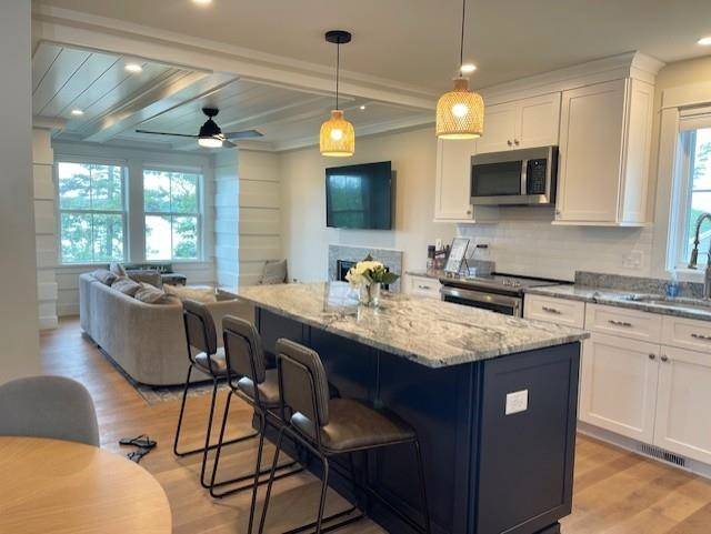 Laconia, NH 03246,109 weirs BLVD #9