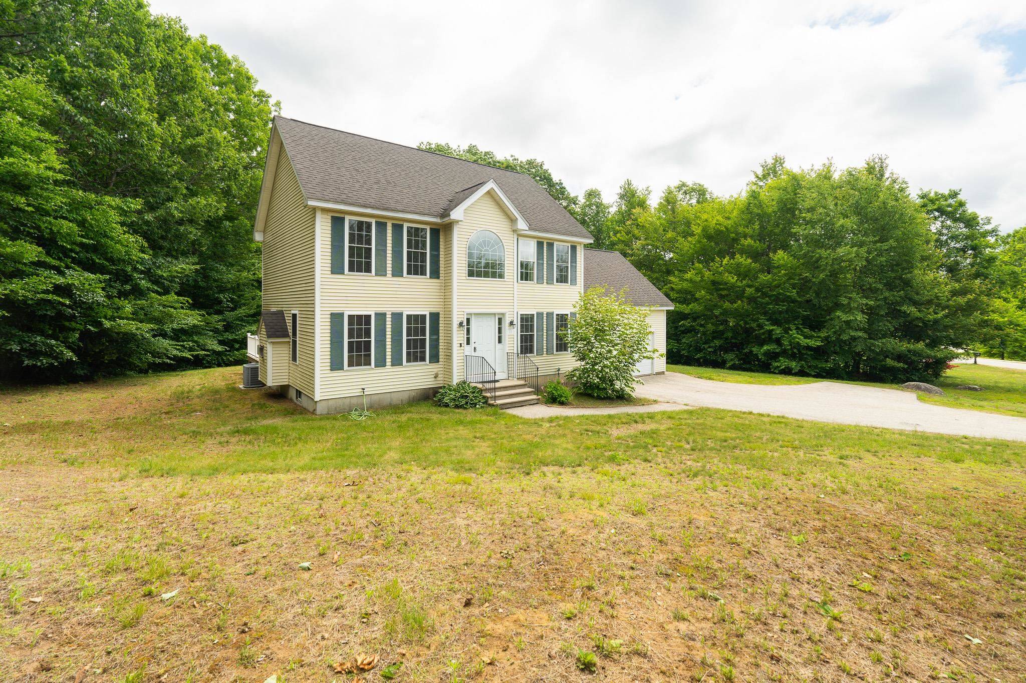 11 Stonington DR, Belmont, NH 03220