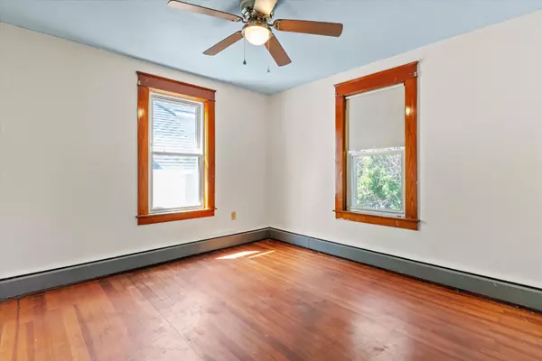 Nashua, NH 03060,121 Palm ST