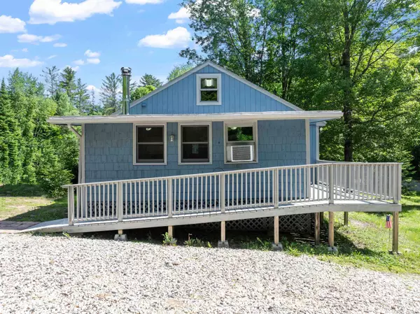 Danbury, NH 03230,66 Brookside LN