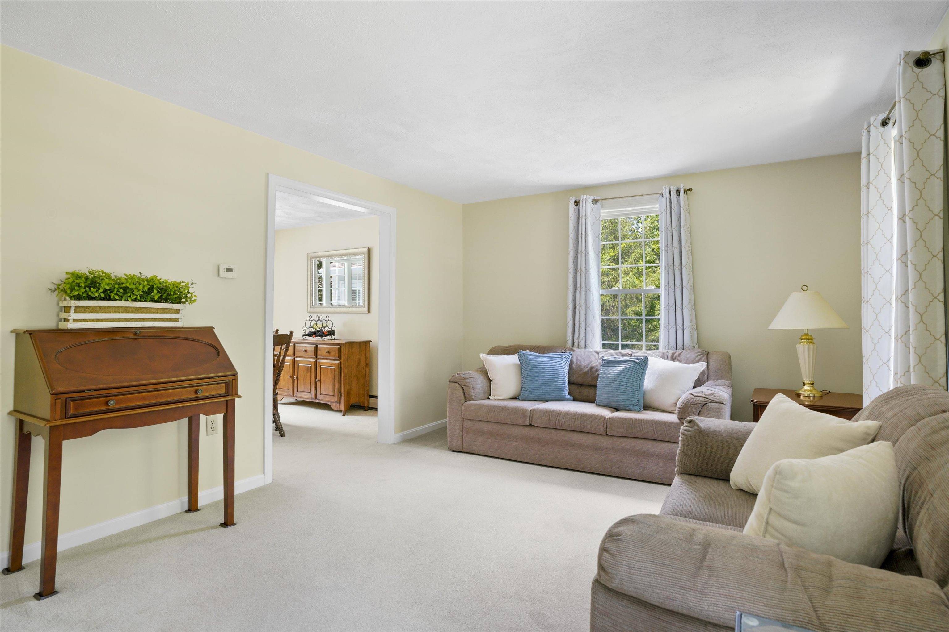Londonderry, NH 03053,7 Jay DR