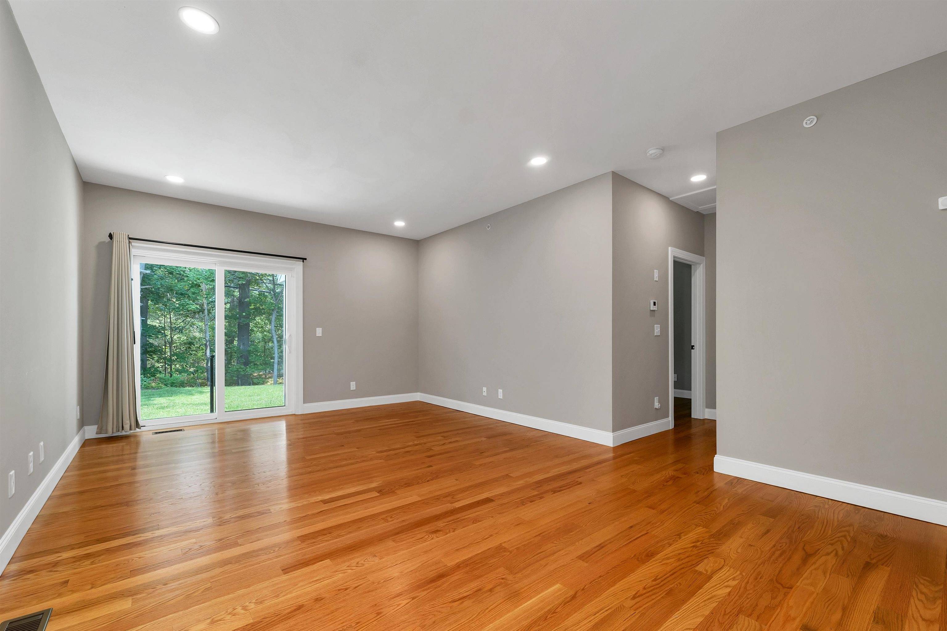 Goffstown, NH 03045,8C Villa LN