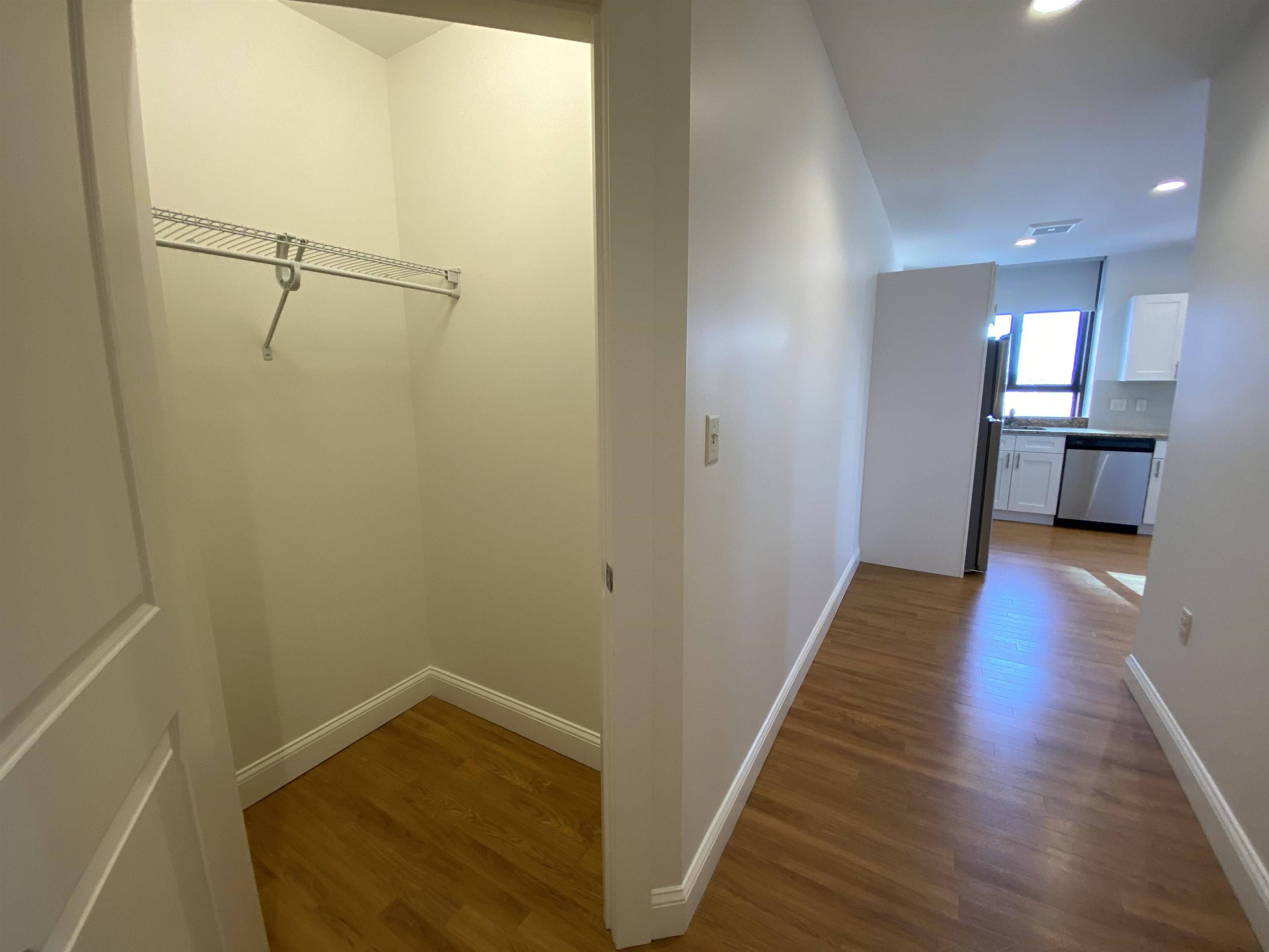 Manchester, NH 03101,875 Elm ST #802