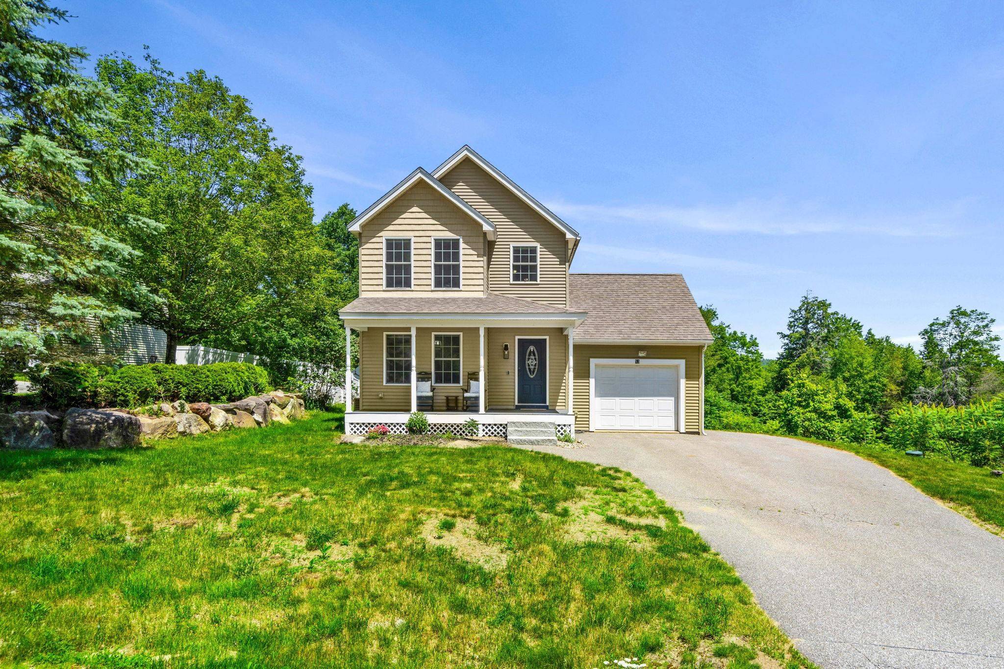Deerfield, NH 03037,53 Hartford Brook RD