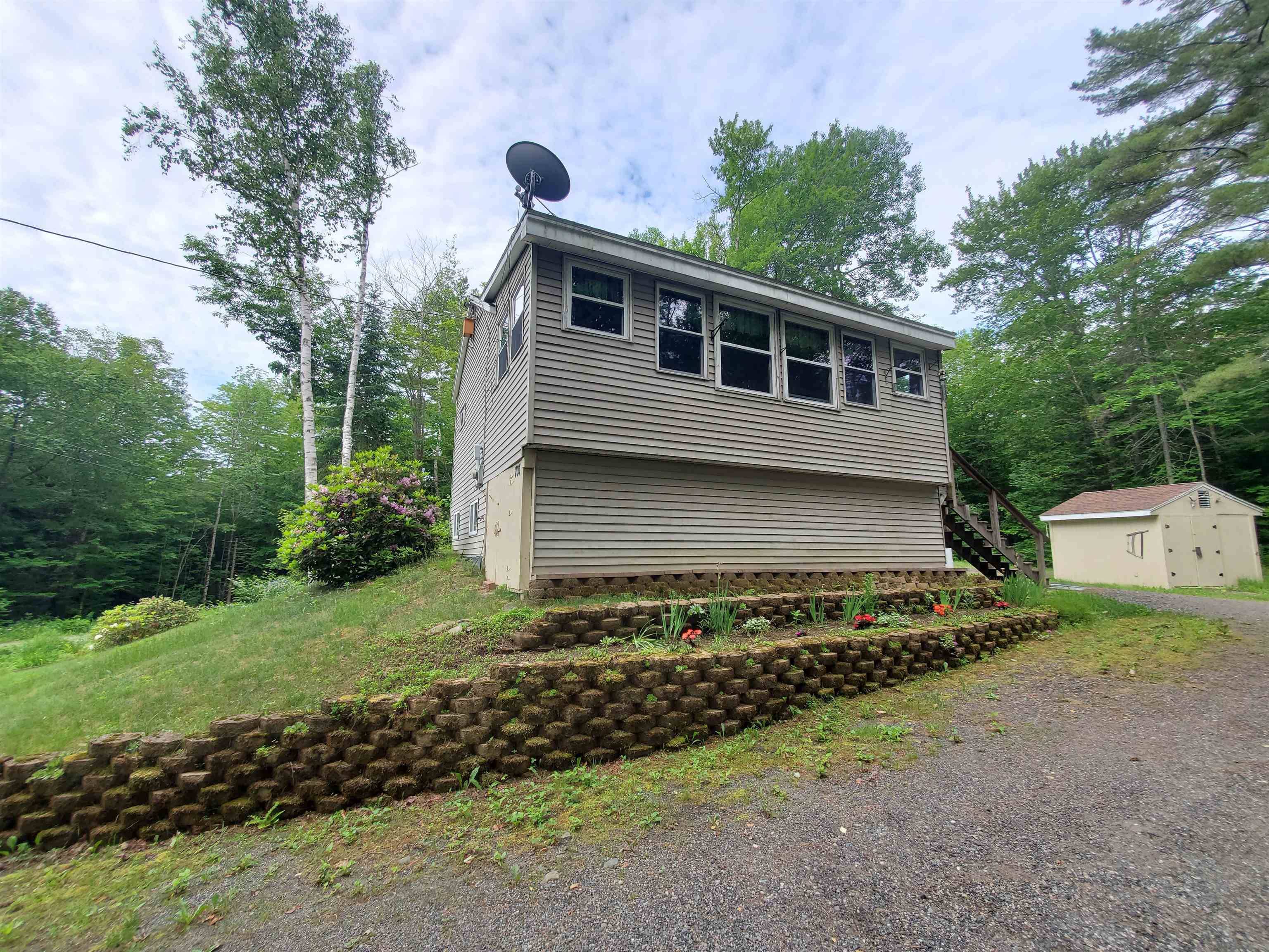 Canaan, NH 03741,703 River RD