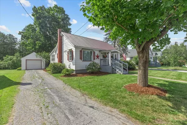 Swanton, VT 05488,13 Dunning ST