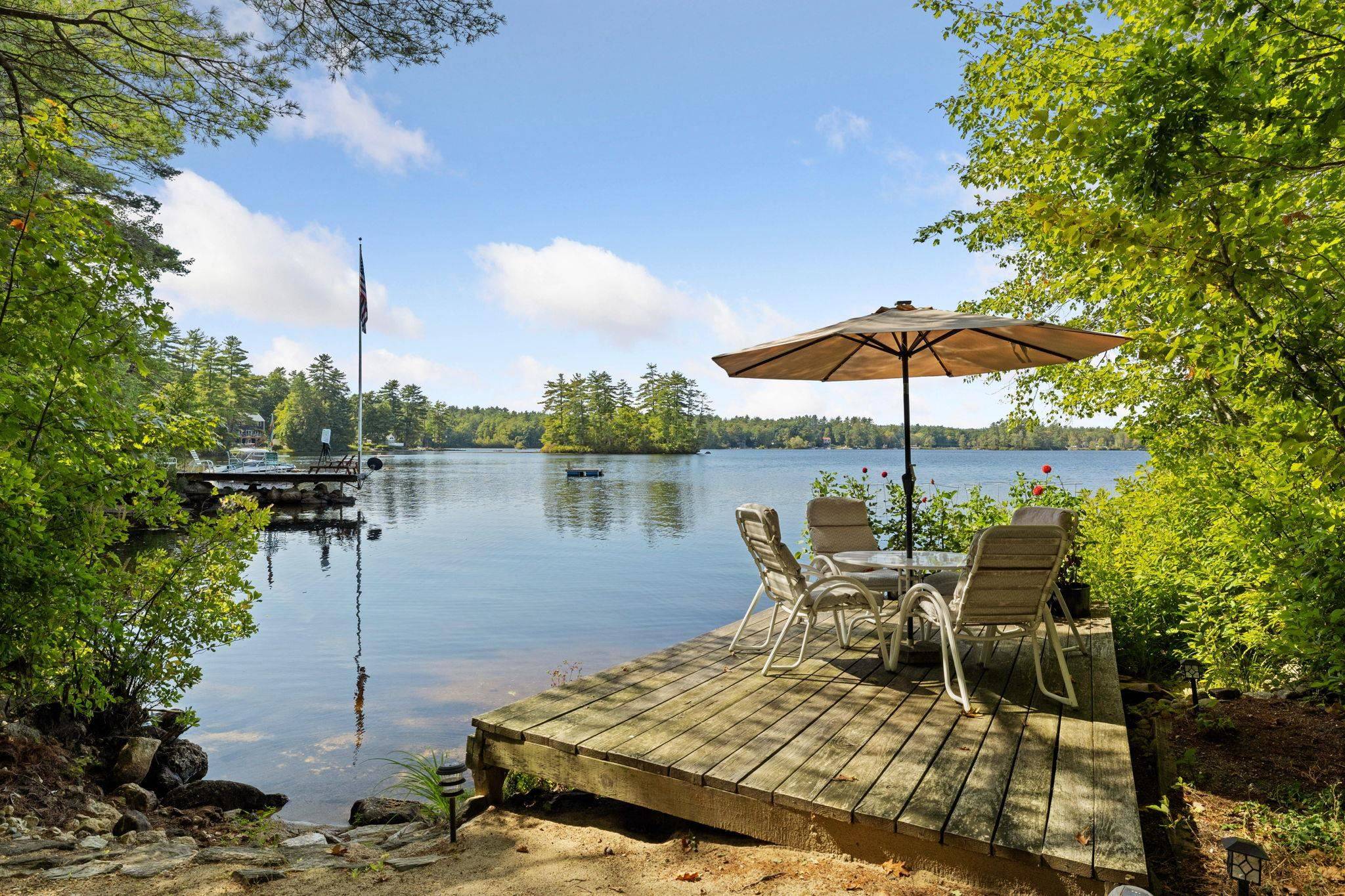 Barrington, NH 03825,396 Mica Point RD
