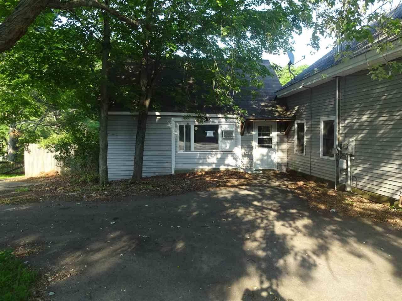 Pelham, NH 03076,1324 Mammoth RD