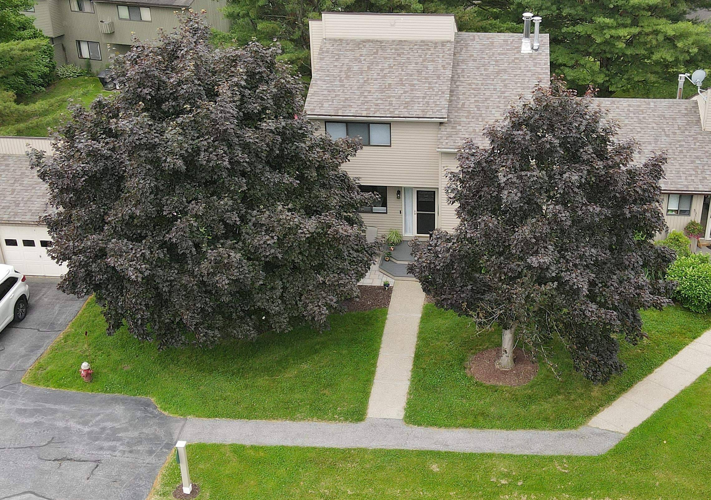 6 Charleston Green, South Burlington, VT 05403