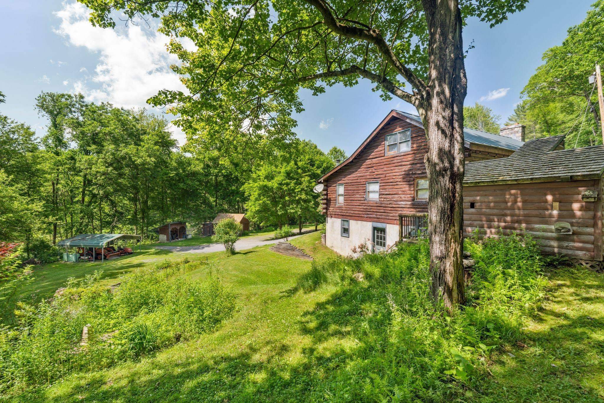 Charlestown, NH 03603,572 Old Cheshire TPKE