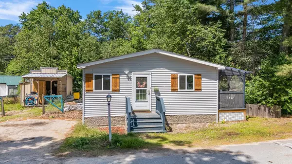 Ossipee, NH 03814,12 Circle RD