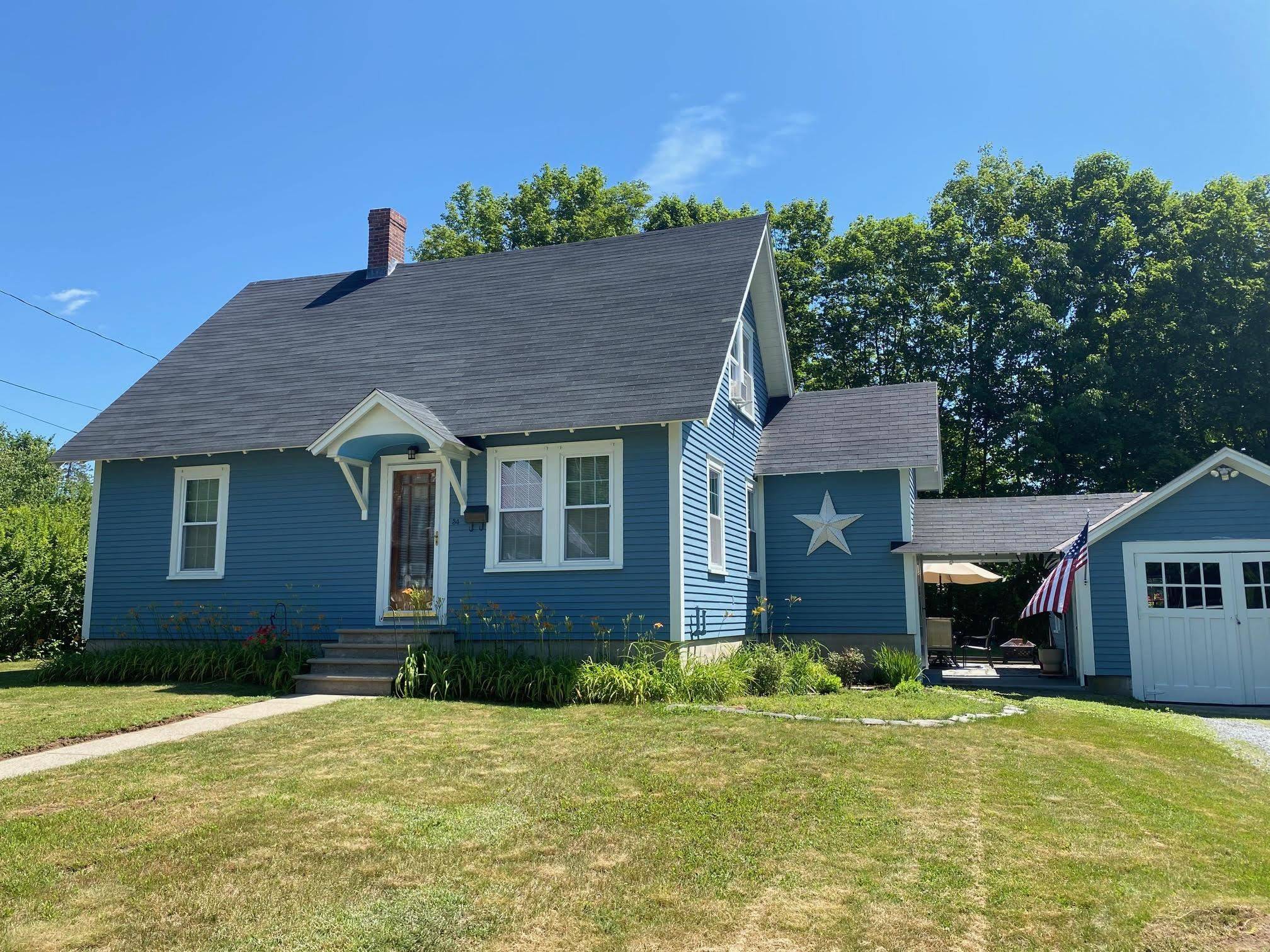 34 Dewey ST, Springfield, VT 05156